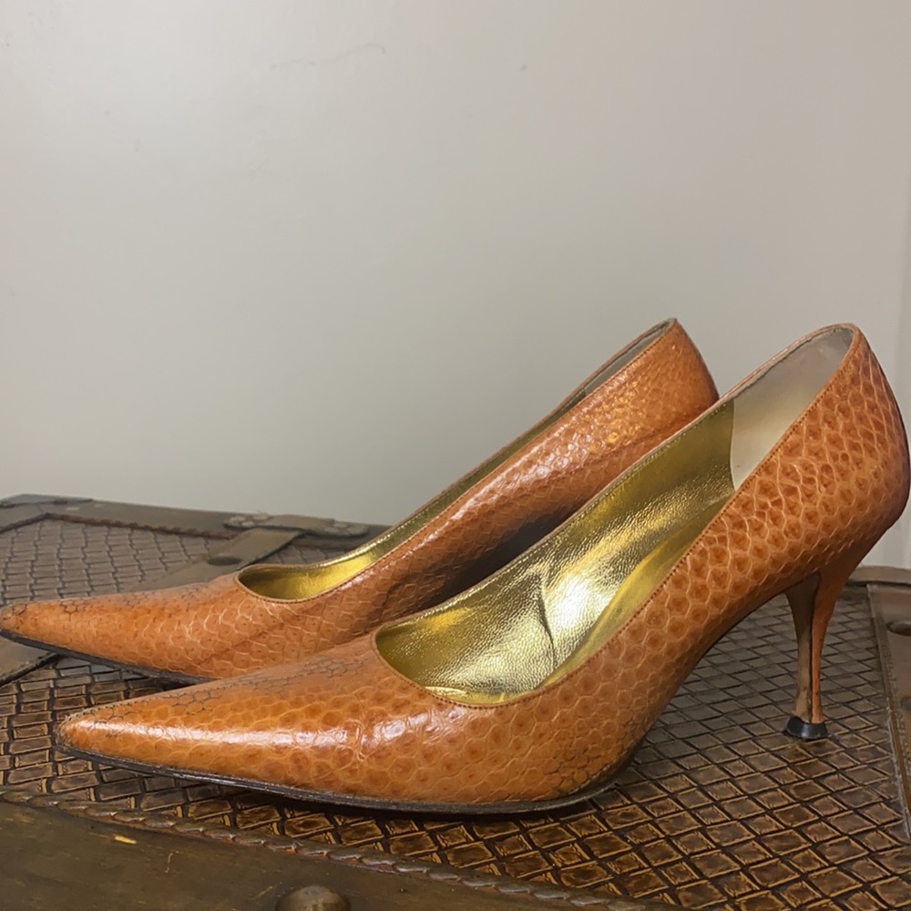 Vintage Dolce & Gabbana snakeskin pumps